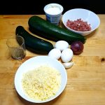 Zutaten für das Zucchini Quiche Rezept.